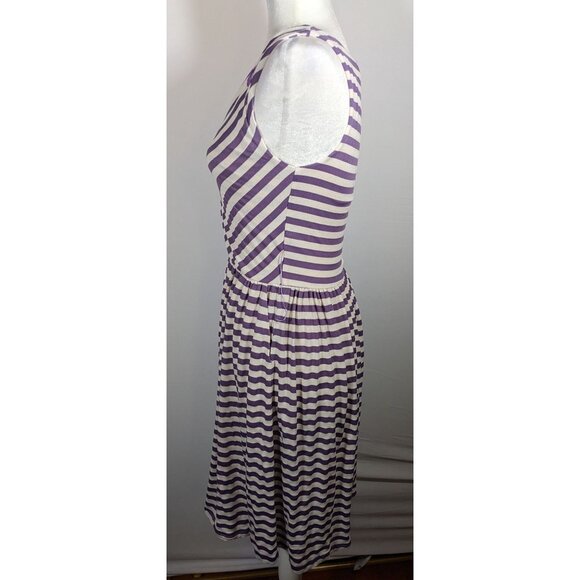 Knitted Dove Cottagecore Purple And White striped Dress With Floral Embroidered - Picture 10 of 11